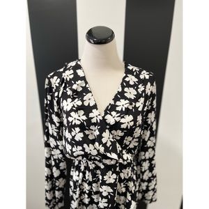 Black & White Floral Long Sleeve V-Neck Mini Ruffle Dress